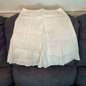 Ann Taylor white 20 inch skirt EUC